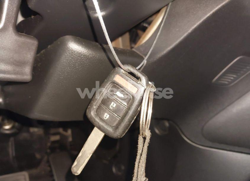 Photo 11 of 2015 Honda Cr-v LX (VIN 2HKRM3H30FH550631)