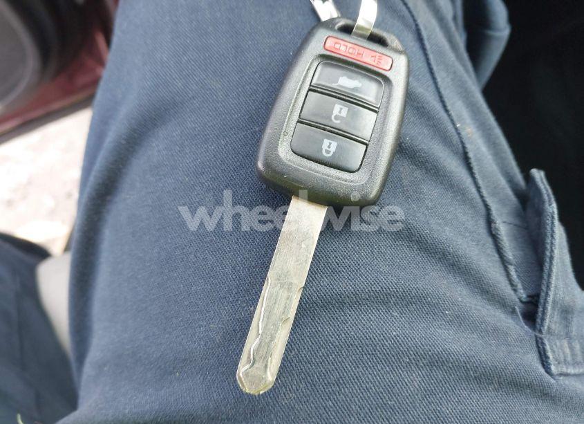 Photo 11 of 2015 Honda Cr-v LX (VIN 2HKRM3H31FH505259)