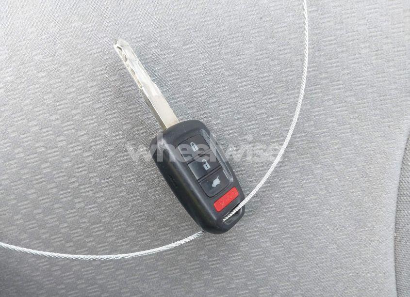 Photo 11 of 2015 Honda Cr-v LX (VIN 2HKRM3H31FH508016)