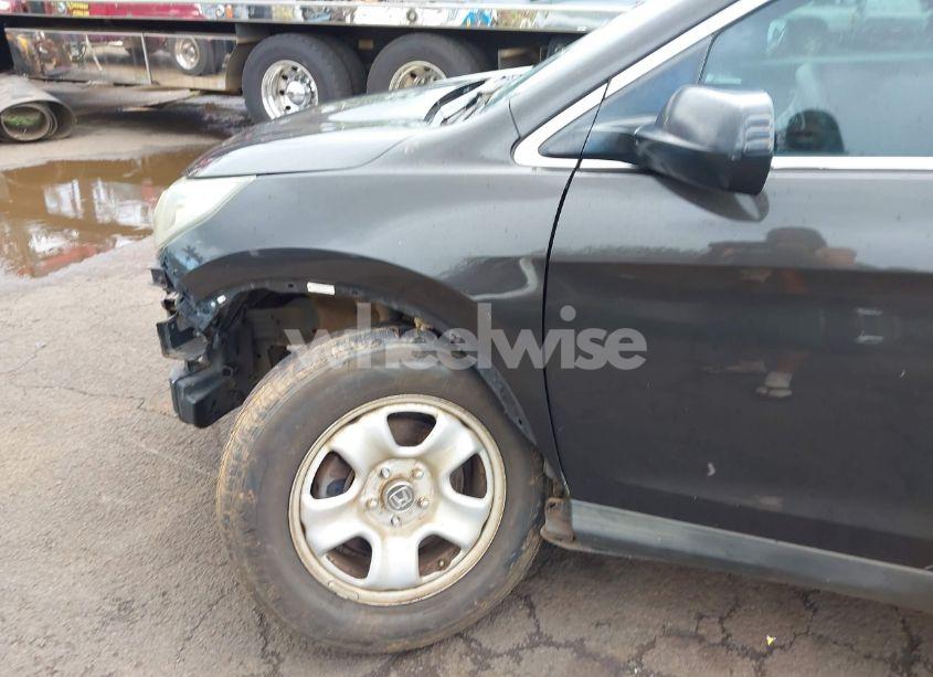 Photo 18 of 2015 Honda Cr-v LX (VIN 2HKRM3H31FH530274)