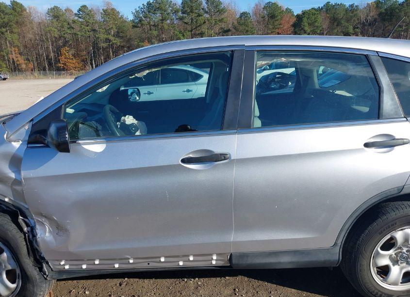 Photo 14 of 2016 Honda Cr-v LX (VIN 2HKRM3H31GH527537)