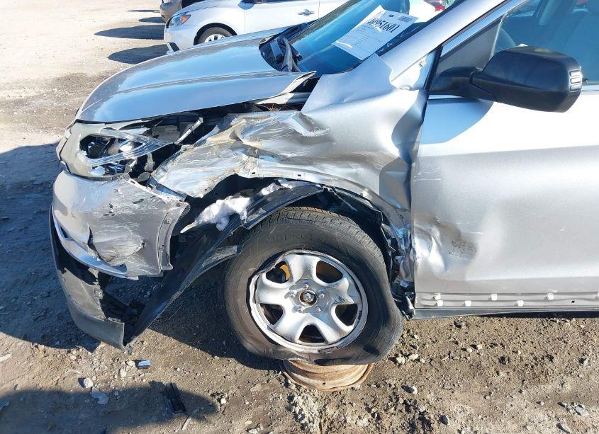 Photo 6 of 2016 Honda Cr-v LX (VIN 2HKRM3H31GH527537)