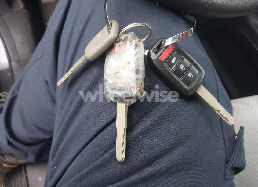 Photo 11 of 2016 Honda Cr-v LX (VIN 2HKRM3H31GH564054)