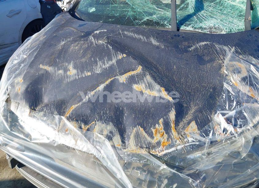 Photo 10 of 2016 Honda Cr-v LX (VIN 2HKRM3H33GH520704)