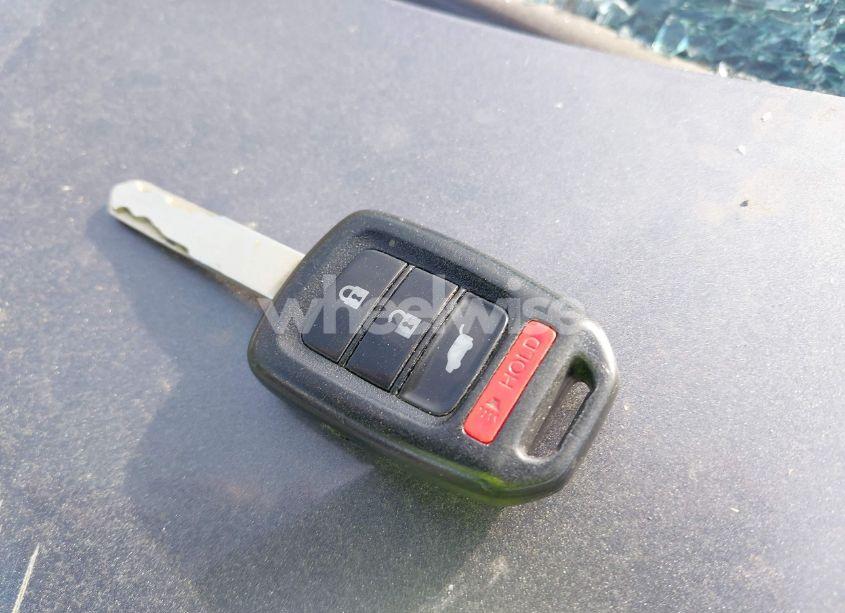 Photo 11 of 2016 Honda Cr-v LX (VIN 2HKRM3H33GH520704)