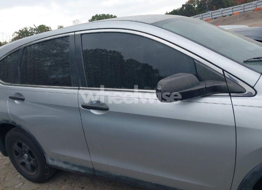 Photo 13 of 2016 Honda Cr-v LX (VIN 2HKRM3H33GH545425)