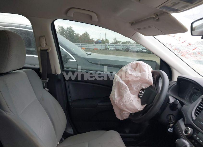 Photo 5 of 2016 Honda Cr-v LX (VIN 2HKRM3H33GH545425)