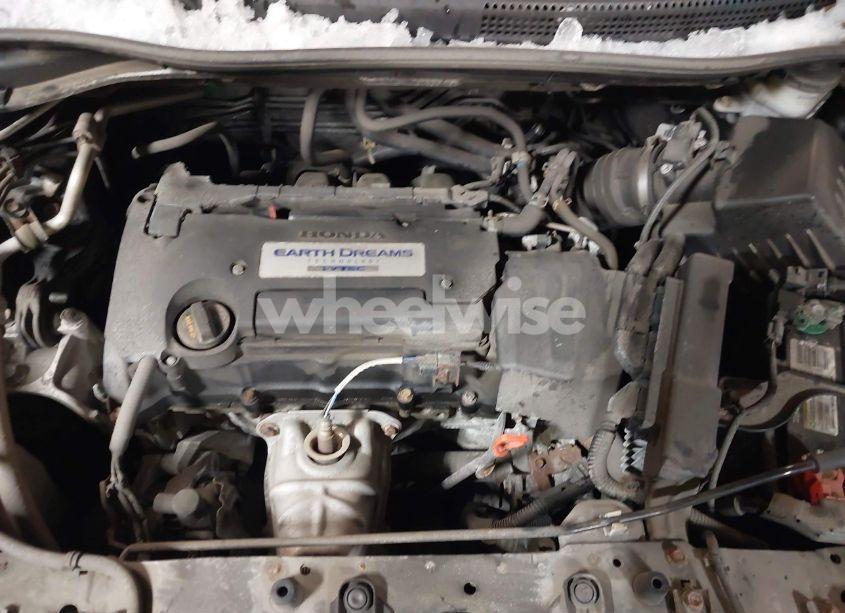 Photo 10 of 2015 Honda Cr-v LX (VIN 2HKRM3H34FH513632)