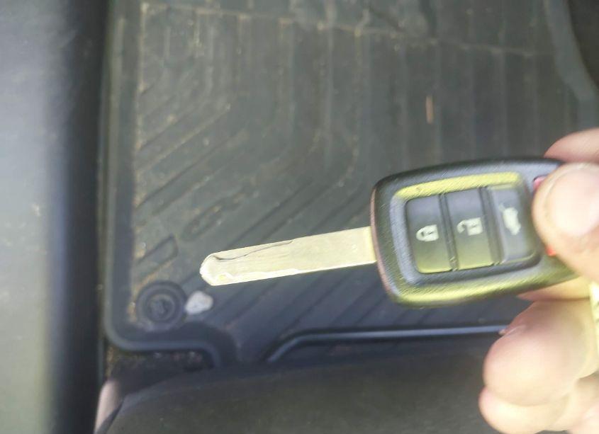 Photo 11 of 2016 Honda Cr-v LX (VIN 2HKRM3H36GH504254)