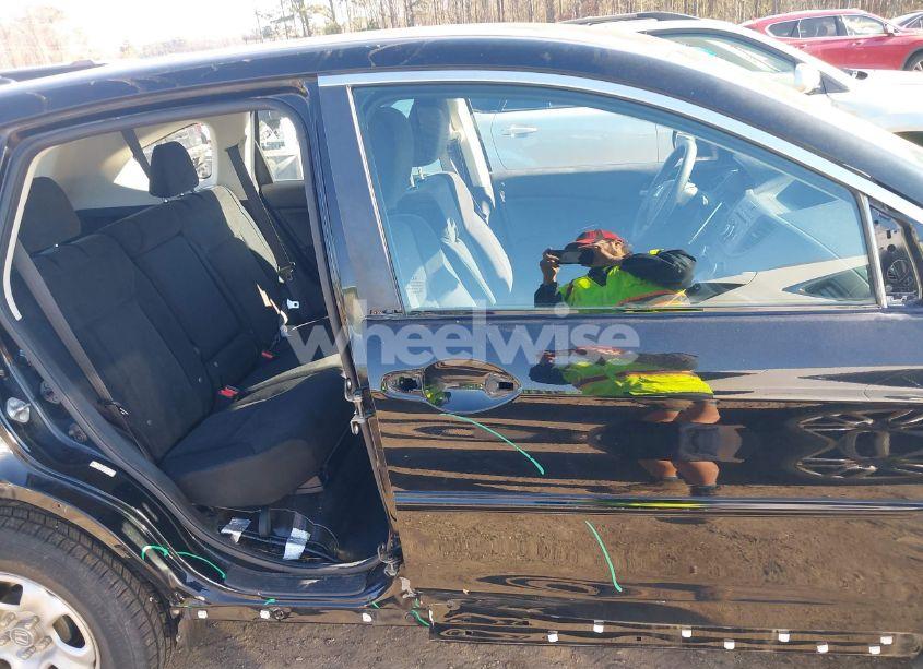 Photo 14 of 2014 Honda Cr-v LX (VIN 2HKRM3H38EH566817)