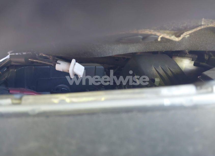 Photo 10 of 2015 Honda Cr-v LX (VIN 2HKRM3H38FH500818)