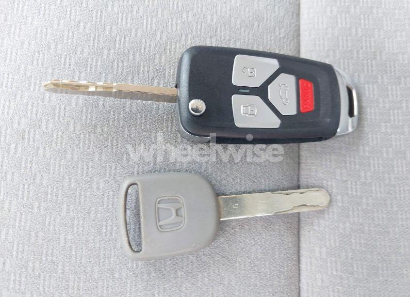 Photo 11 of 2015 Honda Cr-v LX (VIN 2HKRM3H3XFH509763)