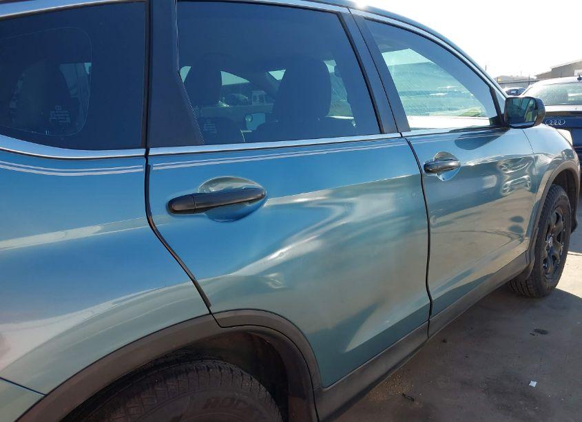 Photo 6 of 2015 Honda Cr-v LX (VIN 2HKRM3H3XFH545792)