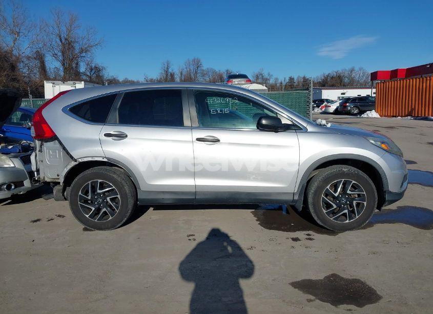 Photo 14 of 2016 Honda Cr-v SE (VIN 2HKRM3H40GH545732)