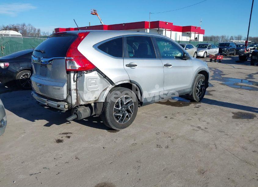 Photo 4 of 2016 Honda Cr-v SE (VIN 2HKRM3H40GH545732)