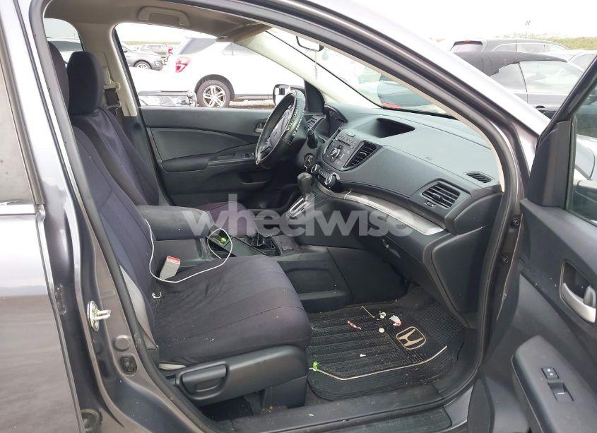 Photo 5 of 2016 Honda Cr-v SE (VIN 2HKRM3H49GH538391)