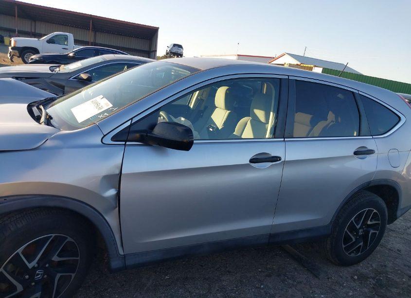 Photo 14 of 2016 Honda Cr-v SE (VIN 2HKRM3H4XGH537508)