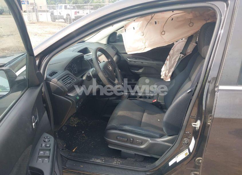 Photo 5 of 2016 Honda Cr-v EX (VIN 2HKRM3H57GH547972)