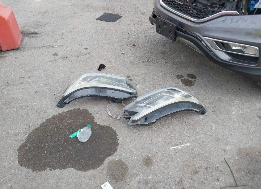 Photo 12 of 2016 Honda Cr-v EX-L (VIN 2HKRM3H71GH503323)