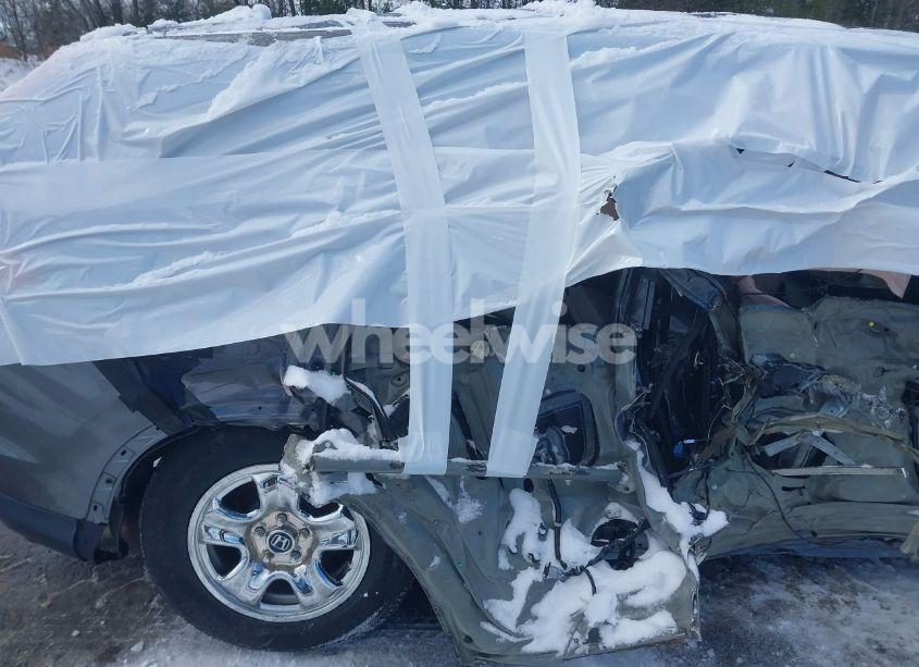 Photo 8 of 2014 Honda Cr-v LX (VIN 2HKRM4H30EH614025)