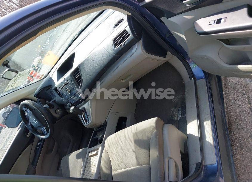 Photo 5 of 2014 Honda Cr-v LX (VIN 2HKRM4H30EH649177)