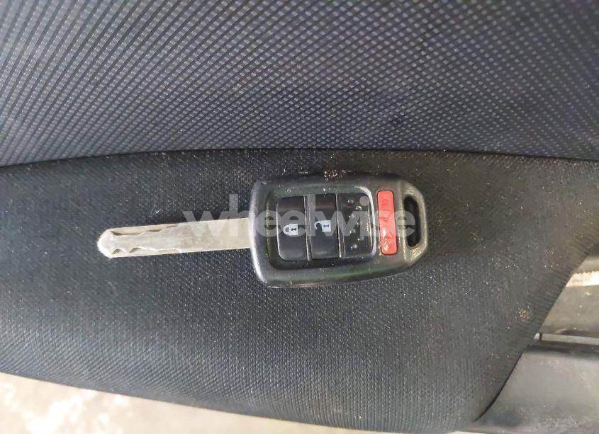 Photo 11 of 2014 Honda Cr-v LX (VIN 2HKRM4H30EH658364)