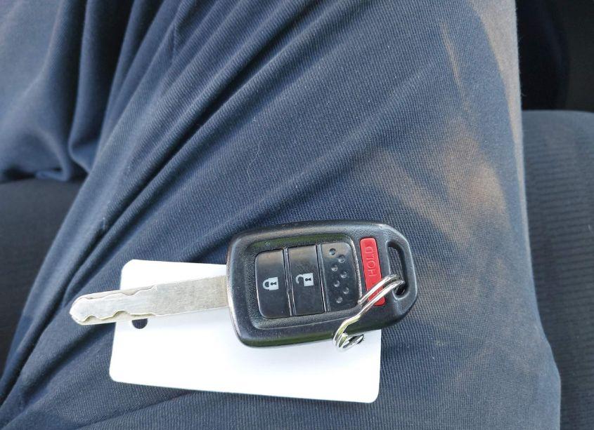 Photo 11 of 2014 Honda Cr-v LX (VIN 2HKRM4H30EH660955)