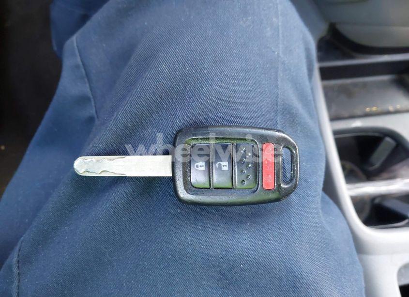 Photo 11 of 2014 Honda Cr-v LX (VIN 2HKRM4H30EH661006)