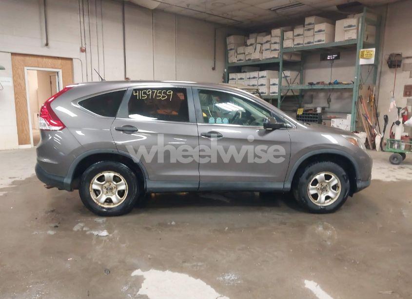 Photo 13 of 2014 Honda Cr-v LX (VIN 2HKRM4H30EH664231)