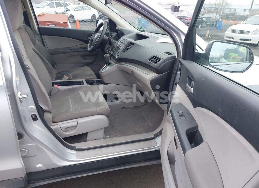 Photo 5 of 2014 Honda Cr-v LX (VIN 2HKRM4H30EH706817)