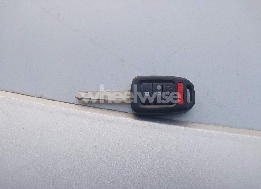 Photo 11 of 2014 Honda Cr-v LX (VIN 2HKRM4H30EH707160)