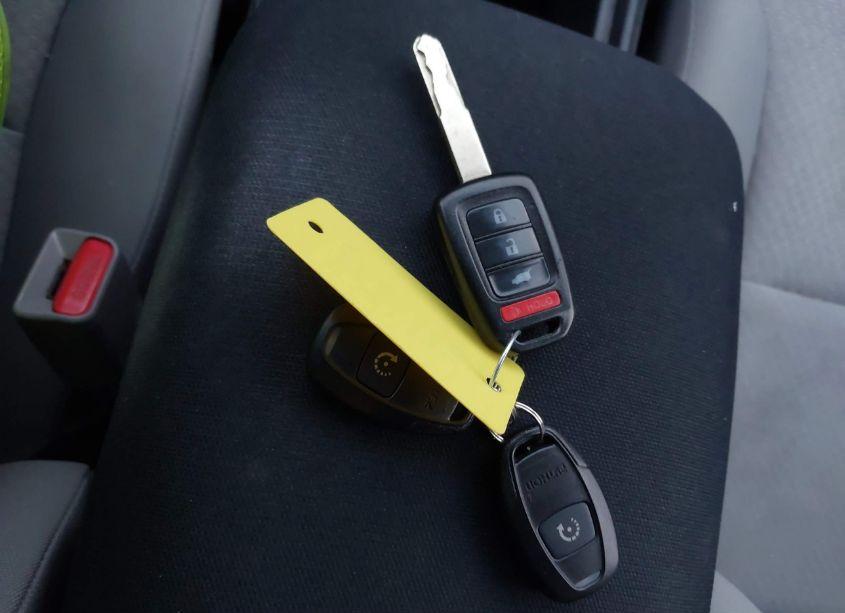 Photo 11 of 2016 Honda Cr-v LX (VIN 2HKRM4H30GH627070)