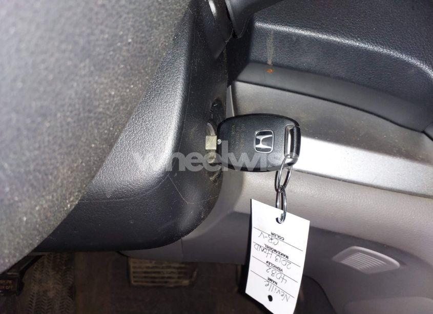 Photo 11 of 2013 Honda Cr-v LX (VIN 2HKRM4H31DH668660)