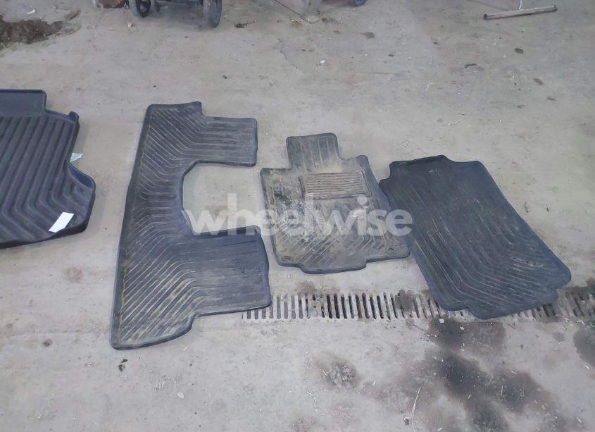 Photo 18 of 2013 Honda Cr-v LX (VIN 2HKRM4H31DH668660)