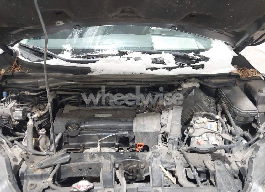 Photo 10 of 2016 Honda Cr-v LX (VIN 2HKRM4H31GH669389)