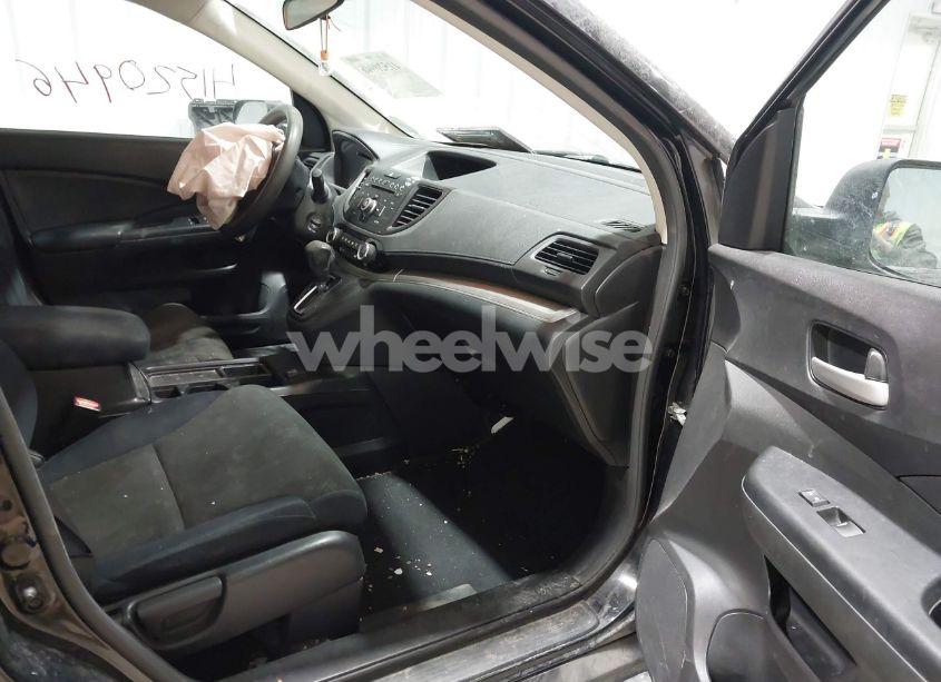 Photo 5 of 2016 Honda Cr-v LX (VIN 2HKRM4H31GH669389)