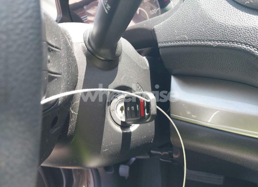 Photo 11 of 2015 Honda Cr-v LX (VIN 2HKRM4H32FH630230)