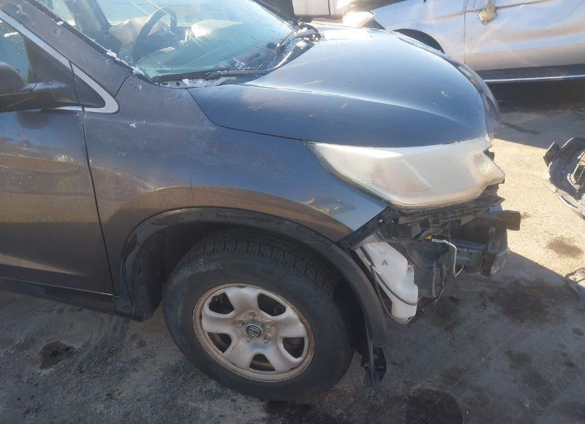 Photo 18 of 2016 Honda Cr-v LX (VIN 2HKRM4H32GH607287)