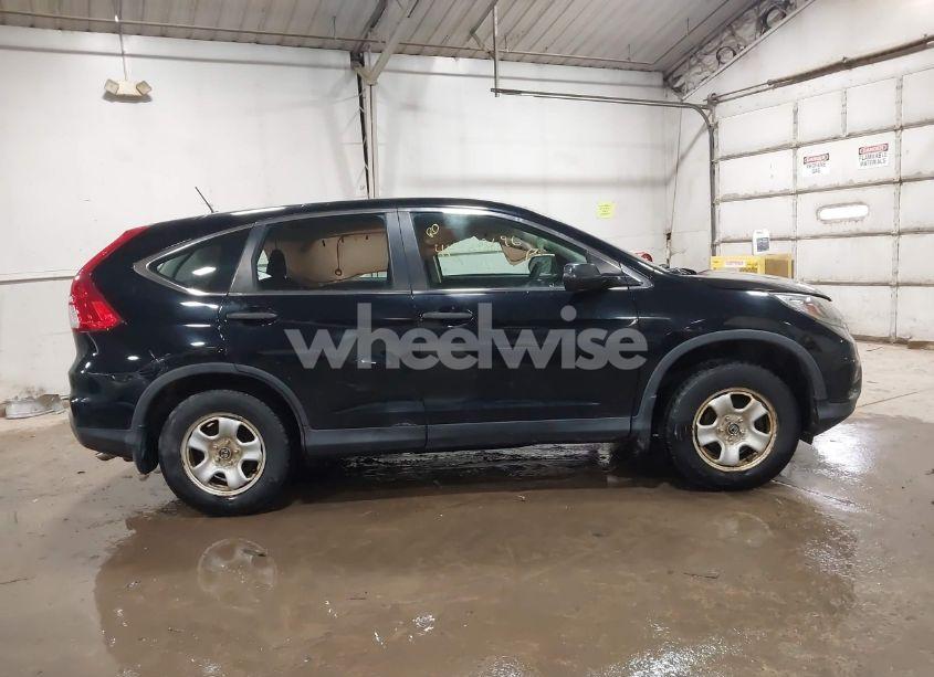 Photo 13 of 2016 Honda Cr-v LX (VIN 2HKRM4H32GH668249)