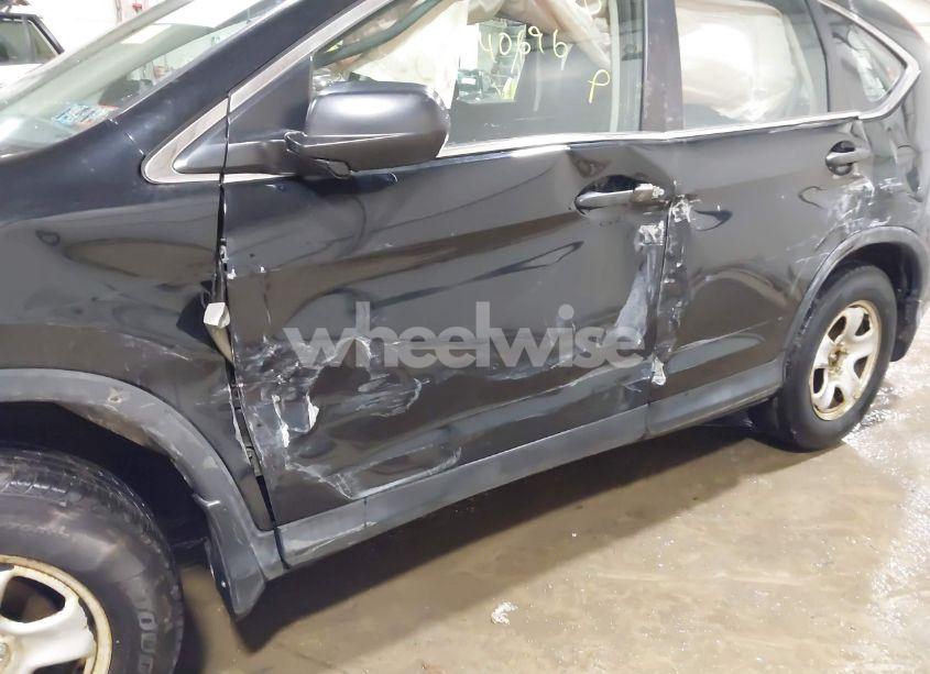 Photo 6 of 2016 Honda Cr-v LX (VIN 2HKRM4H32GH668249)