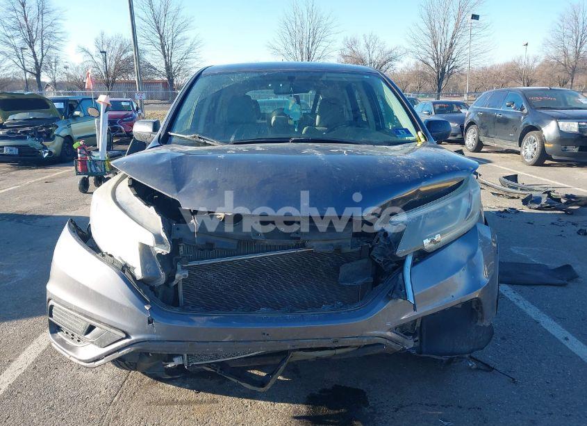 Photo 11 of 2016 Honda Cr-v LX (VIN 2HKRM4H32GH695967)