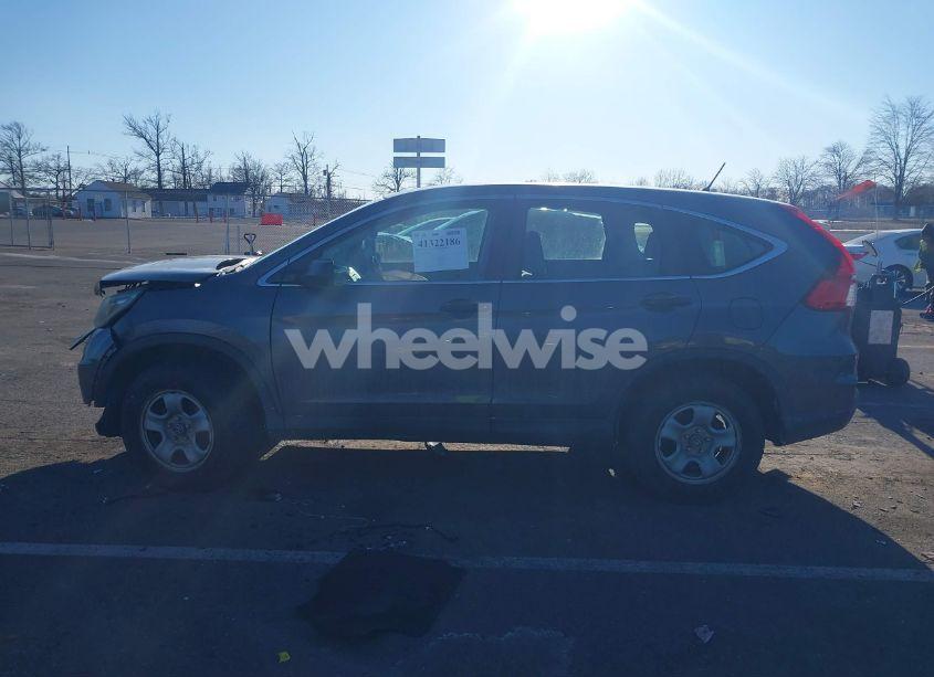 Photo 13 of 2016 Honda Cr-v LX (VIN 2HKRM4H32GH695967)