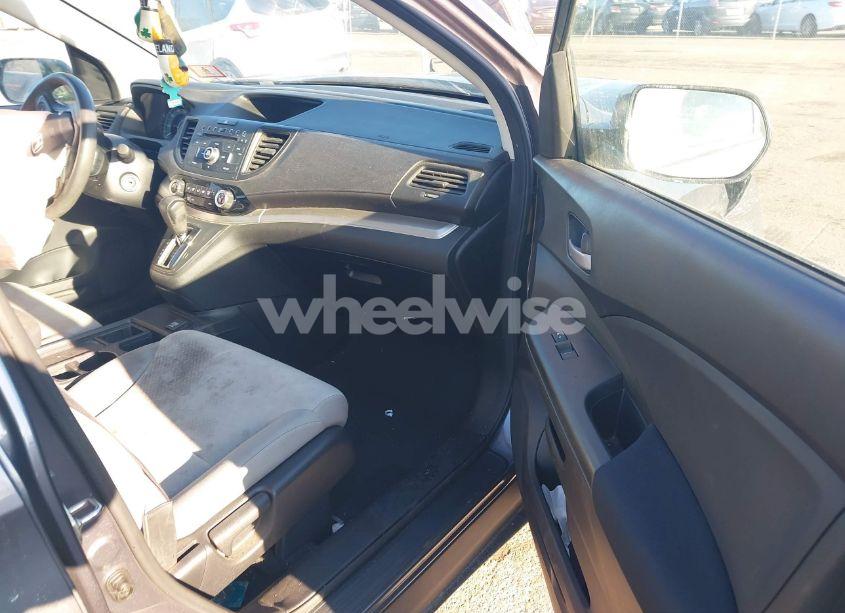 Photo 5 of 2016 Honda Cr-v LX (VIN 2HKRM4H32GH695967)