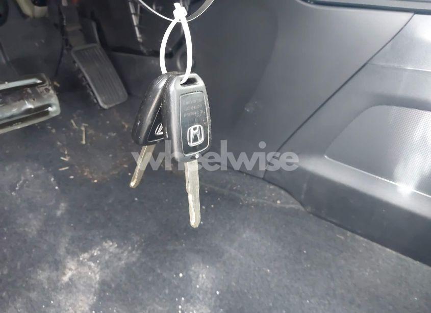 Photo 11 of 2016 Honda Cr-v LX (VIN 2HKRM4H33GH646406)