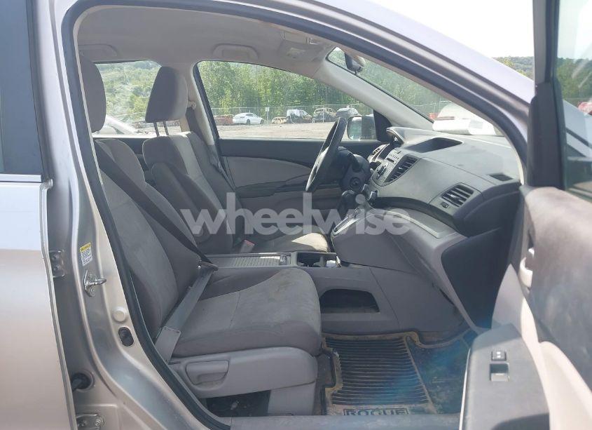Photo 5 of 2013 Honda Cr-v LX (VIN 2HKRM4H34DH623311)