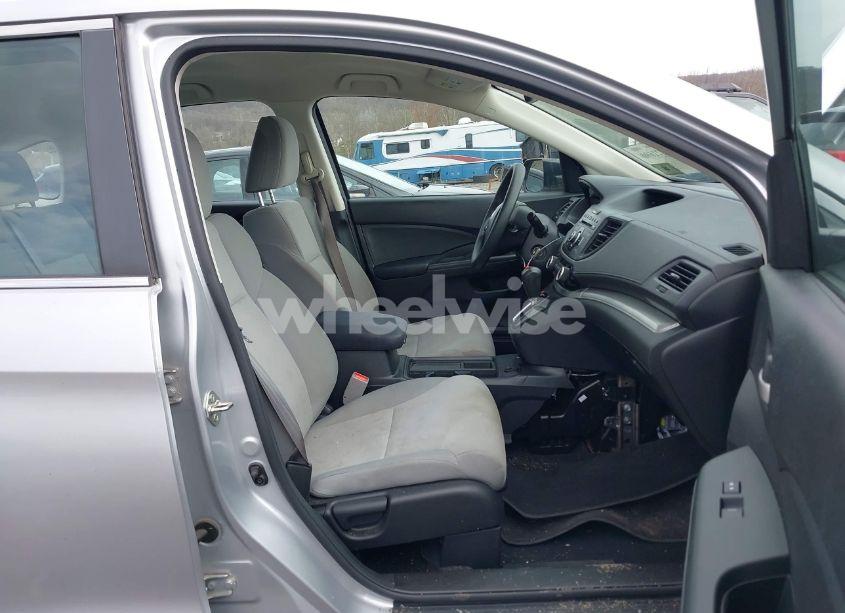 Photo 5 of 2016 Honda Cr-v LX (VIN 2HKRM4H34GH613530)