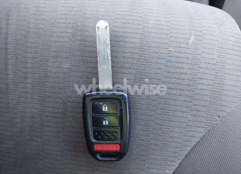 Photo 11 of 2014 Honda Cr-v LX (VIN 2HKRM4H35EH600878)