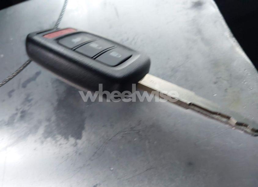 Photo 11 of 2016 Honda Cr-v LX (VIN 2HKRM4H35GH600799)