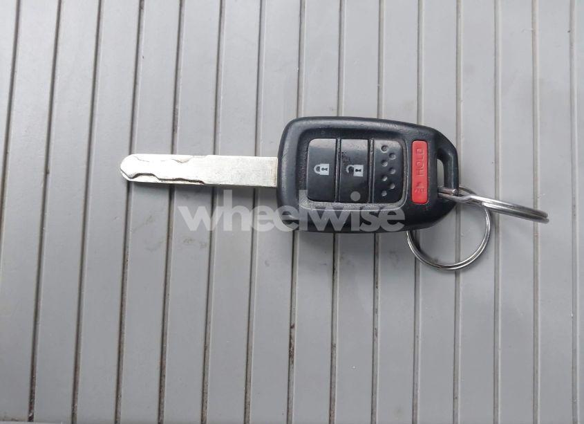 Photo 11 of 2014 Honda Cr-v LX (VIN 2HKRM4H36EH101989)