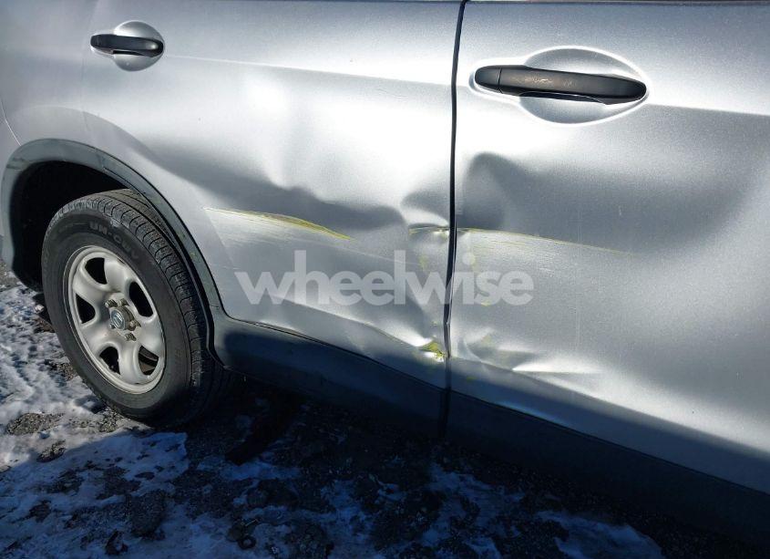 Photo 6 of 2016 Honda Cr-v LX (VIN 2HKRM4H36GH626215)